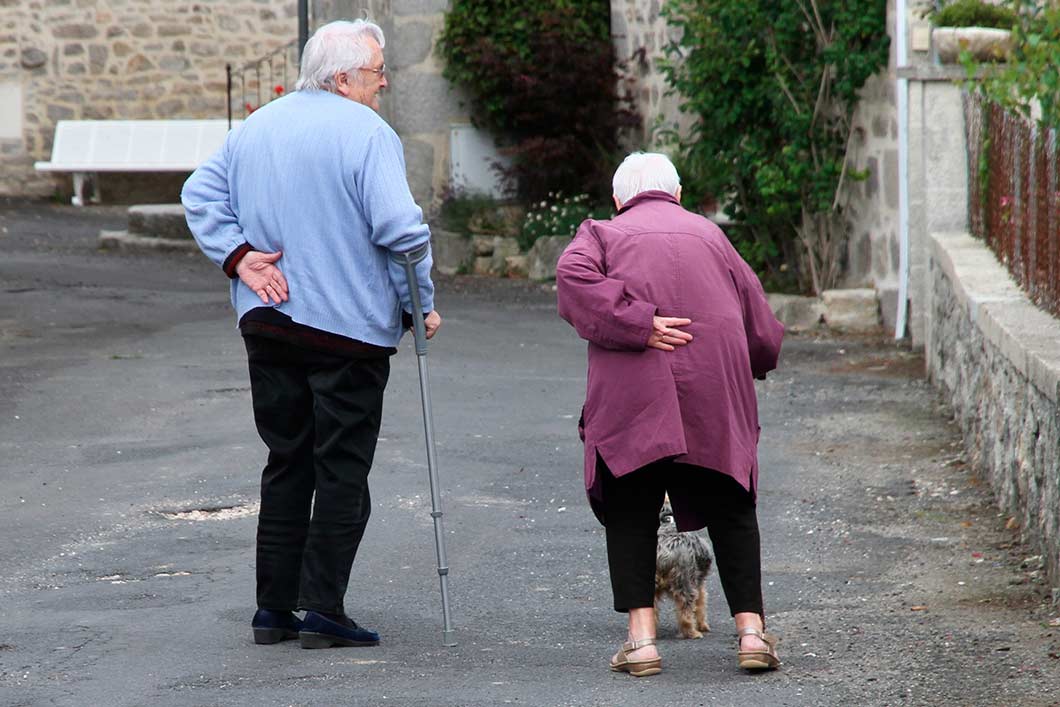 Condicionantes en el proceso de envejecimiento patológico en el estado físico-cognitivo y la calidad de vida de las personas mayores